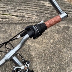 折りたたみ自転車 20インチ MTB シマノ 社製 6段 ギア フルサスペンション の画像