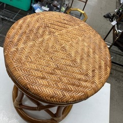 H2510-517 ラタンスツール 丸イス レトロ 中古の画像