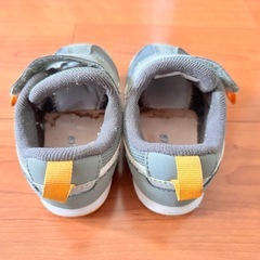 【アシックス/箱付】SUKU² IDAHOBABY KT-ES 5 14.0cm グレーの画像
