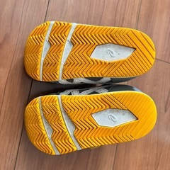 【アシックス/箱付】SUKU² IDAHOBABY KT-ES 5 14.0cm グレーの画像