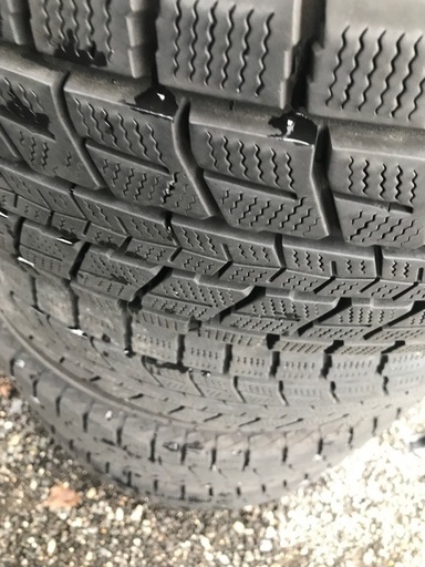 225-65-17　スタッドレスタイヤ
