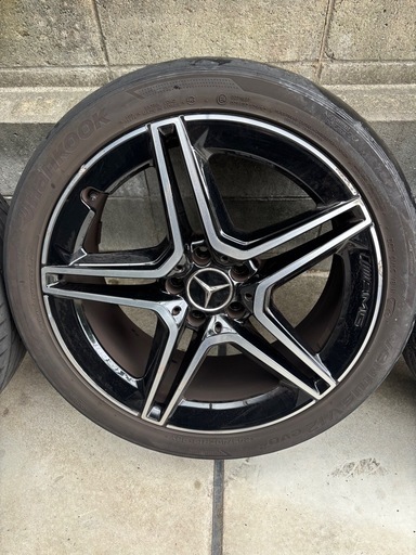メルセデスベンツ　CLS19インチホイール