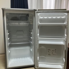 2011年製　冷蔵庫の画像