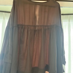 新品　INGNI バックリボン　ブラウスの画像