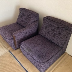 無料で差し上げます💰一人用ソファー2台🛋️の画像