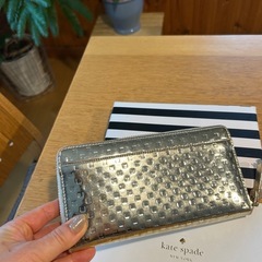 Kate spade ケイトスペイド長財布の画像