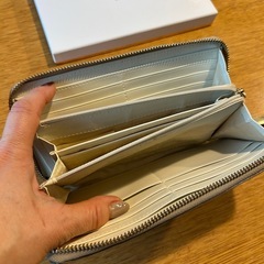 Kate spade ケイトスペイド長財布の画像