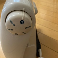 電気暖房　ストーブの画像