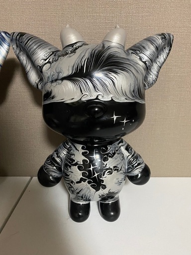 フィギュア　貯金箱