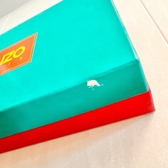 【ネット決済・配送】 KENZO ペアカップ　カップアンドソーサー　コーヒーカップ　ティーカップ　ケンゾー　ケンゾウ　2客セット　2人　2個　未使用　美品　箱入り PARIS 匿名配送の画像