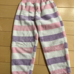 美品　ボア　長袖　パジャマ　110㎝　上下セット　裏起毛　もこもこ　寝巻きの画像