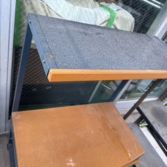 パソコンデスクの画像