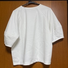GU ランタンスリーブTシャツ　サイズ3XL　の画像