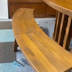 木製ダイニングテーブルセットの画像