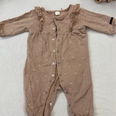 女の子の70〜75サイズのお洋服の画像
