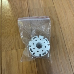 加湿器【新品カートリッジ付き】の画像