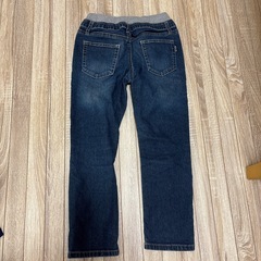 超美品　ジーンズ　130サイズ　早いもん勝ちの画像