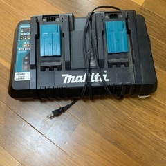 マキタ、純正、充電器‼️の画像