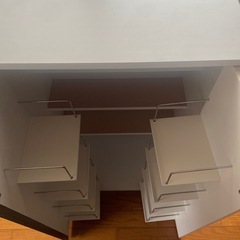 扉付き本棚　コミックラック　本棚　収納ボックス　ホワイト　の画像
