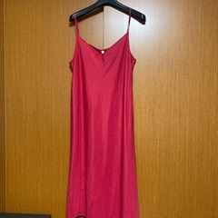 UNIQLO シフォンワンピース
の画像