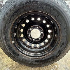 195/80R15 107/105L LT  ブリザックVL1の画像