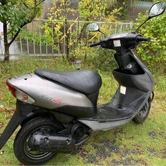 スズキ　レッツ2 前後タイヤとシートカバー新品　原付きバイク　50ccの画像