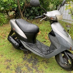 スズキ　レッツ2 前後タイヤとシートカバー新品　原付きバイク　50ccの画像