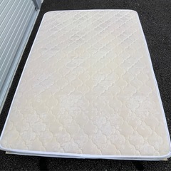 ダブルベッド　専用すのこ付きの画像