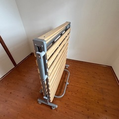折り畳みベット 美品の画像