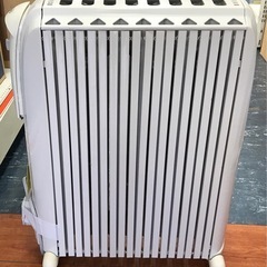 ジモティ割引有★【ジャングルジャングル岸和田店】暖房　デロンギオイルヒーター　D091549EFS　南大阪 岸和田市 貝塚市 泉佐野市 和泉市 忠岡町 熊取町の画像