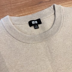 新品♡ユニクロ ベージュニットMの画像