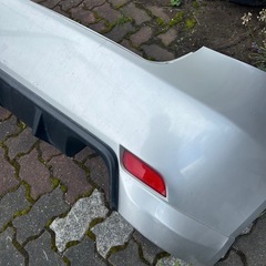 車のバンパーの画像