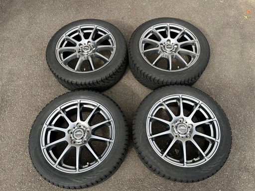 ノキアン　17インチスタッドレスタイヤ4本　215/50/R17 VM型レヴォーグで使用していました。
