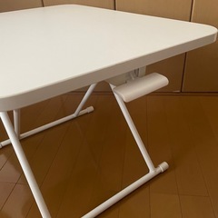 IKEA高さ可動式テーブル♪美品の画像