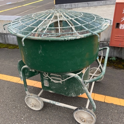 大型機械　モルタルミキサー