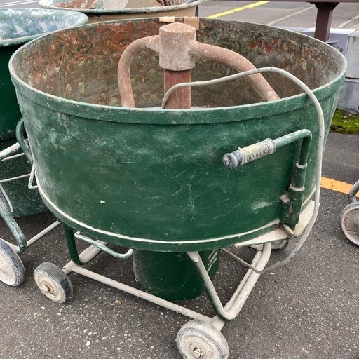 大型機械　モルタルミキサー