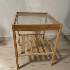 IKEA サイドテーブルの画像