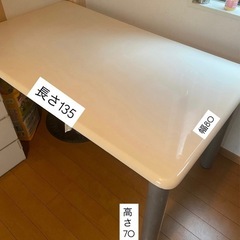 テーブルの画像