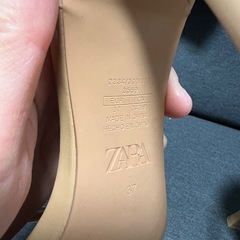 ZARA サンダルの画像