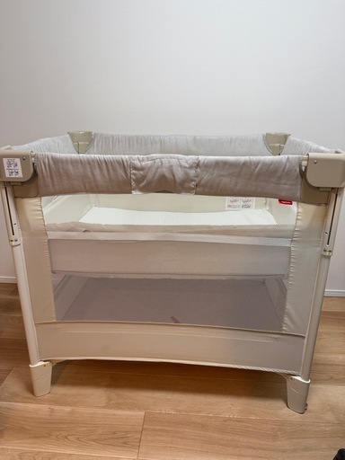 Apricaベビーベッド ココネルエアープラス AB ホワイトベージュ