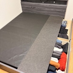 【美品】ワイドダブル ベッドフレームの画像