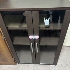 収納棚
の画像