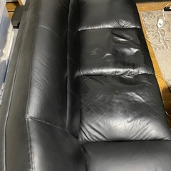 ソファー 座面本革製の画像