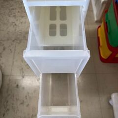 J3097【リユースのサカイ柏店】隙間収納ラック　４段プラチェスト　クリーニング済み の画像