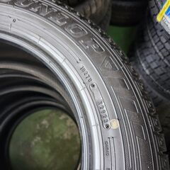 175/65R15　スタッドレスタイヤ４本セット　ダンロップ　ウィンターマックス03　2023年製の画像