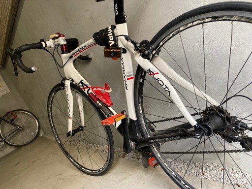 【10/31までの期間限定！】KUOTA KHARMA ロードバイク 2012年