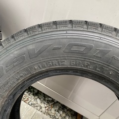 145r12 軽バン　軽トラ　ダンロップ　スタッドレスタイヤ の画像