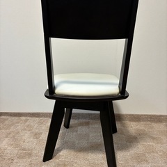 ダイニングチェアの画像