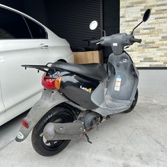 SUZUKI レッツ4 実働 バッテリー、プラグ等新品　オイル交換 最短で即日の配送も可能ですのでご相談ください　通勤、通学にいかがでしょうか？　安心の4ストFI車の画像