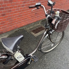 Panasonic電動アシスト自転車 ブラウン バスケット付きの画像